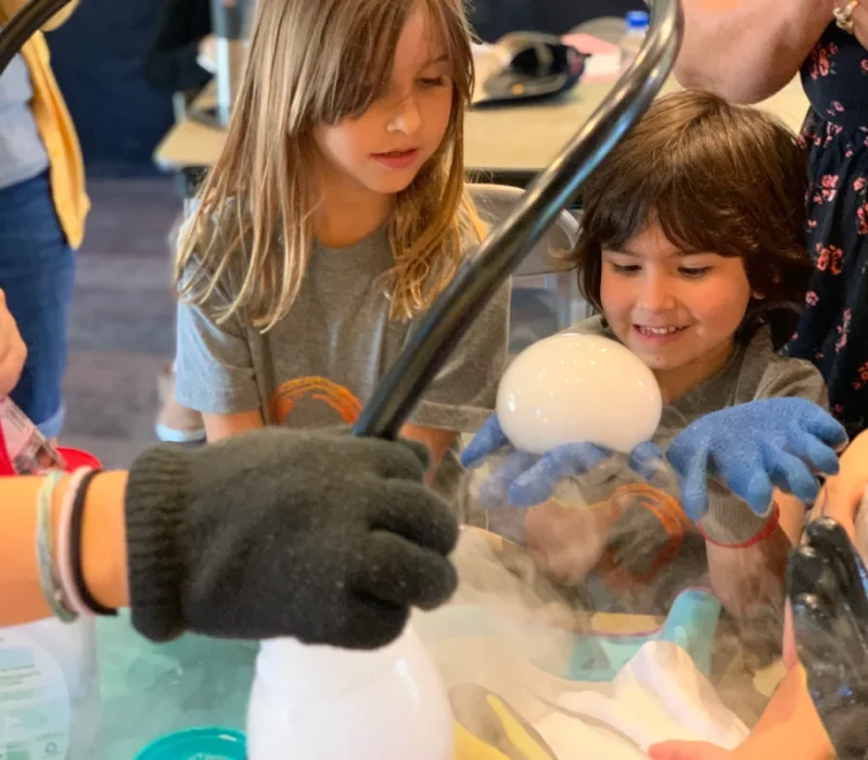 Children discovering science